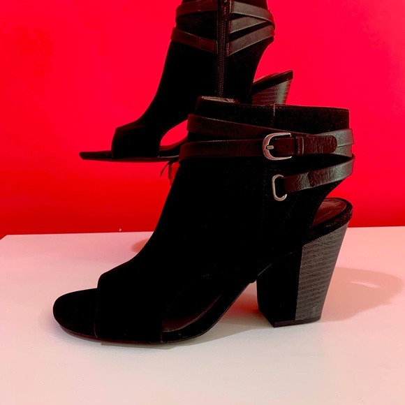 Heel open toe - Picture 1 of 1